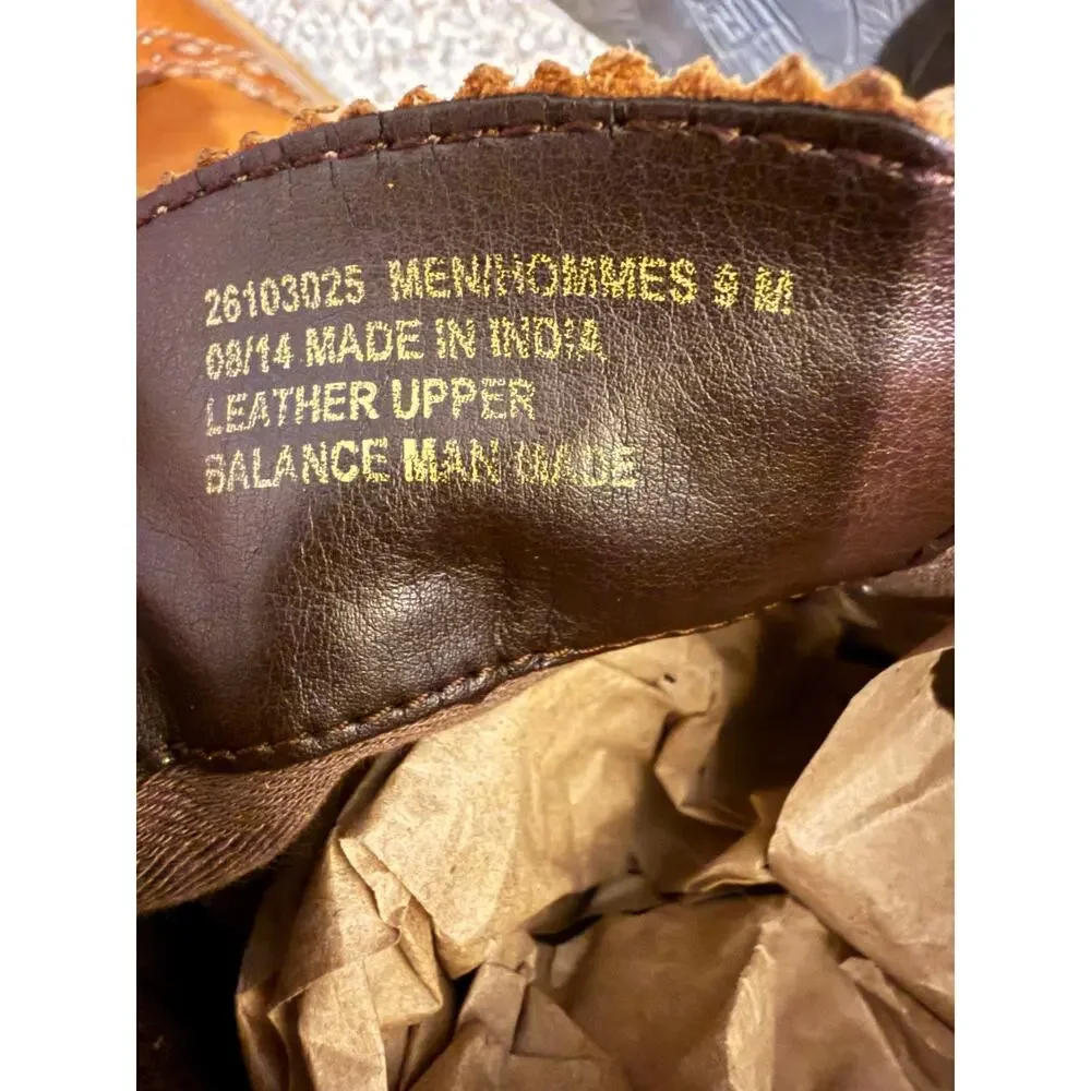 Clarks Tan Leather Wingtip Brogue Ankle Boots - size 9